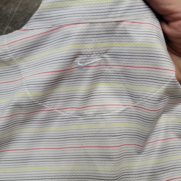 Nike women's golf shirt - Picture 6 of 7